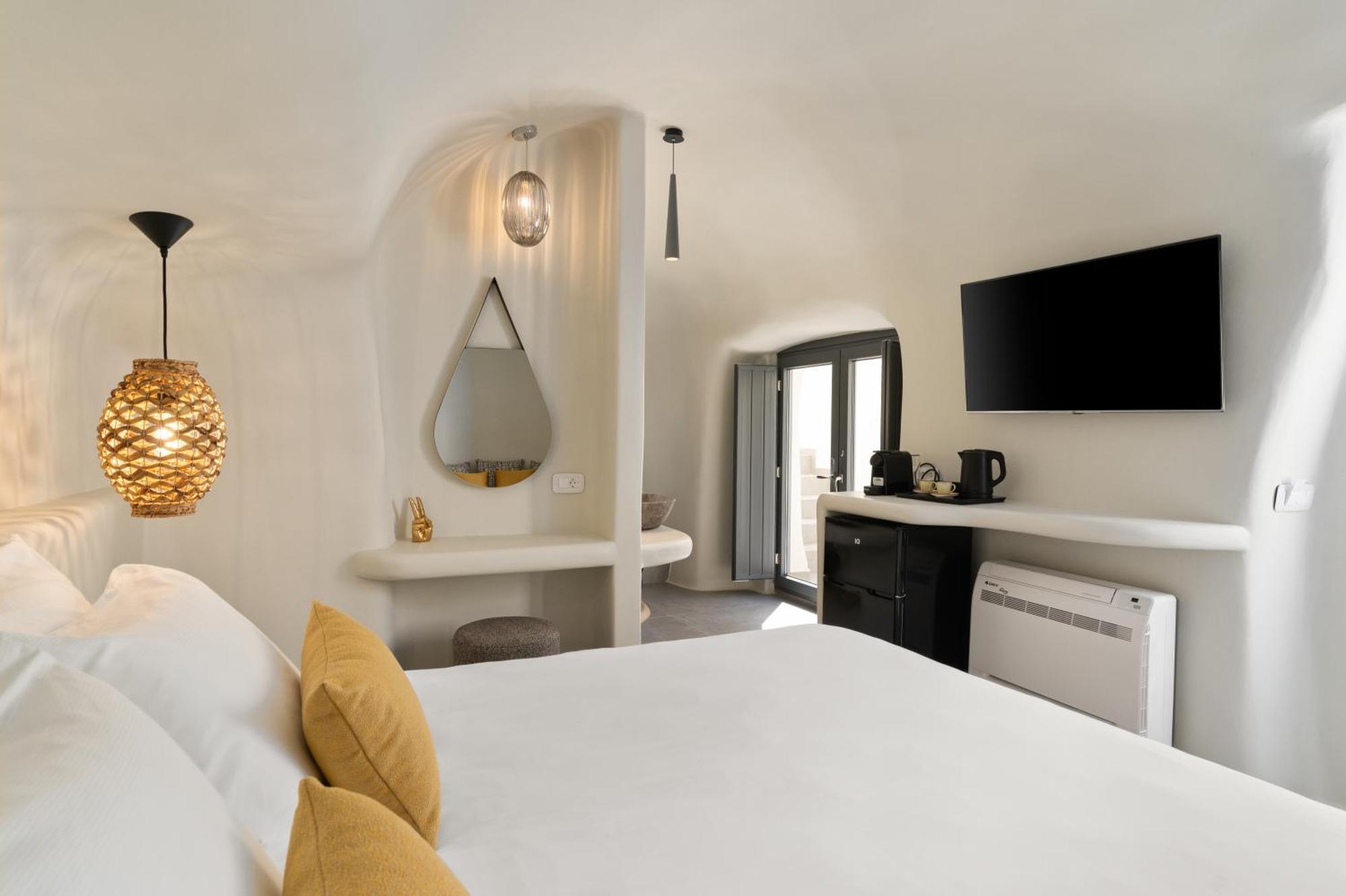 Aeon Suites - Adults Only Пиргос Экстерьер фото